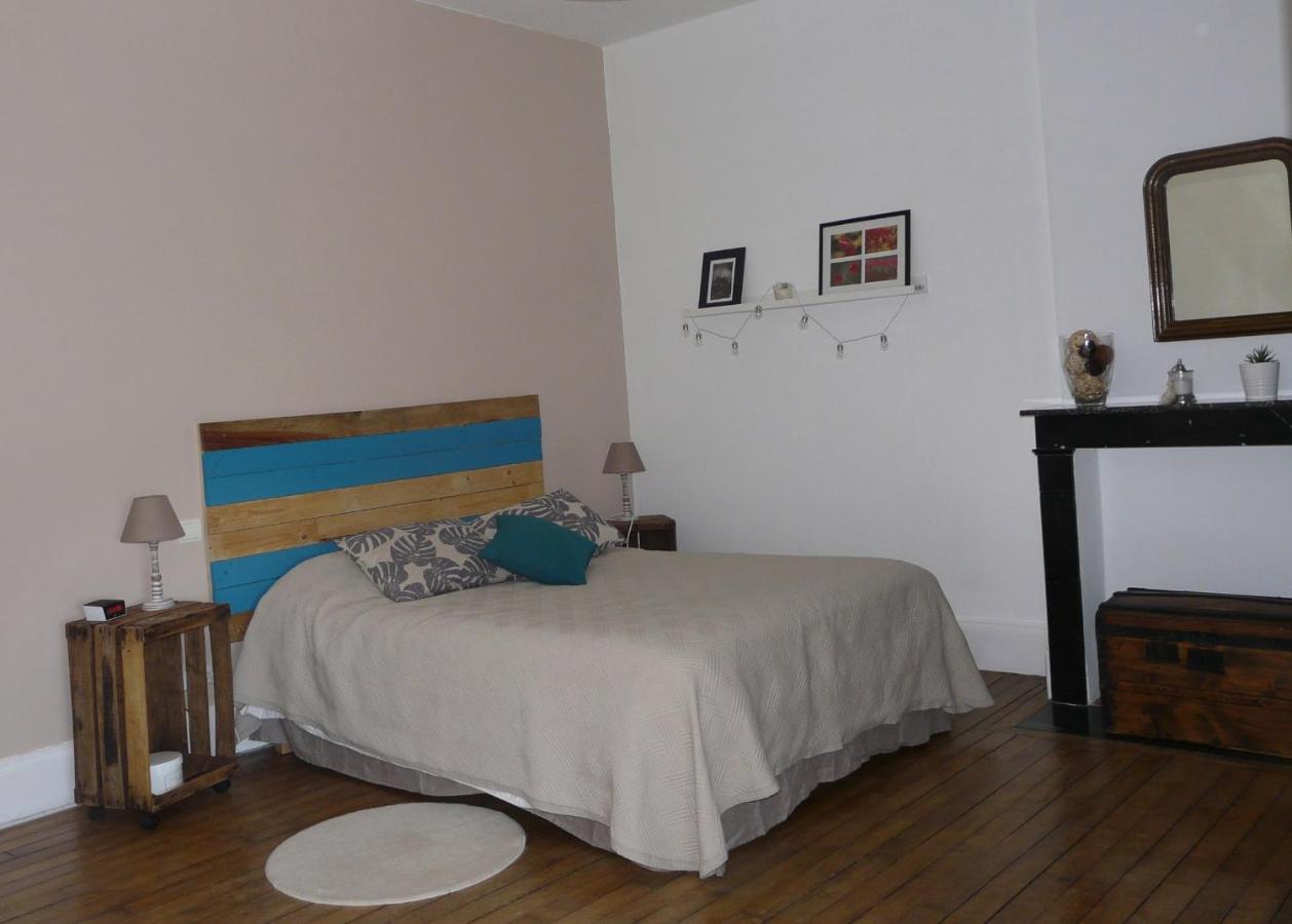 La Pie Grieche Bed & Breakfast Lucquy Bagian luar foto